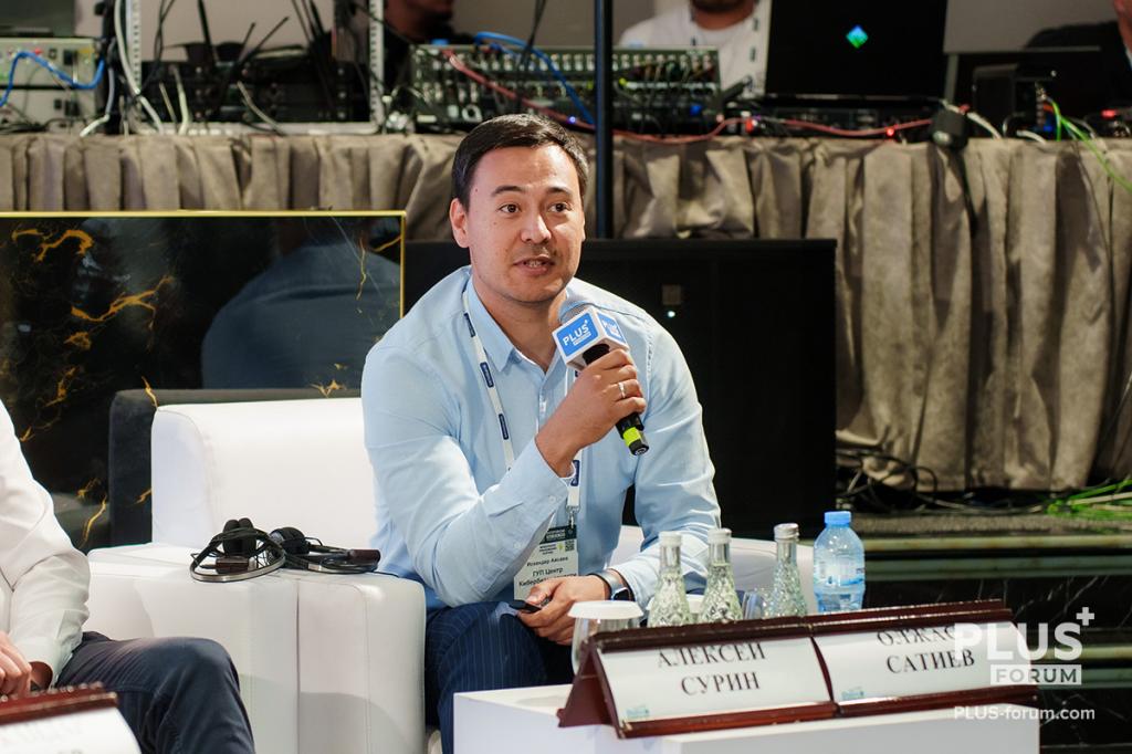 Iskandar Aysayev